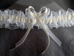 Srdíčko s bílou mašlí