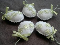 Srdíčko s bílou mašlí