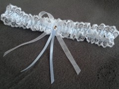 Srdíčko s bílou mašlí