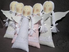 Srdíčko s bílou mašlí