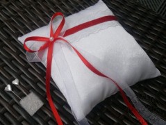 Srdíčko s bílou mašlí