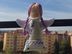 Srdíčko s bílou mašlí