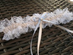 Srdíčko s bílou mašlí