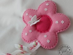 Srdíčko s bílou mašlí