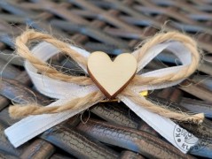 Srdíčko s bílou mašlí