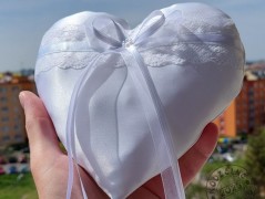 Srdíčko s bílou mašlí