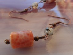 Sluncem zalitý dvůr