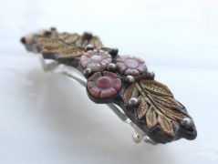 Sluncem zalitý dvůr