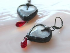 Sluncem zalitý dvůr