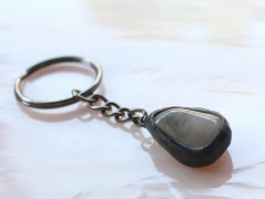 Sluncem zalitý dvůr