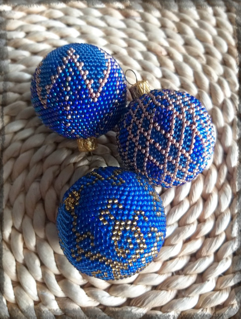 Baňky háčkované z korálků no.3 dekorace korálky vánoce sada ozdoba baňky koulička set vánoční ozdoba ozdůbka na stromeček baňka vánoční stromeček 