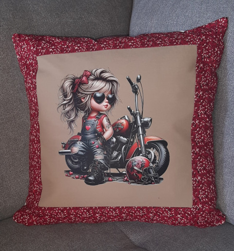 Povlak na polštář - malá motorkářka dekorace holčička pokojíček polštář polštářek dítě povlak roztomilé motorka dětský pokoj nažehlovačka motocykl motorkářka 