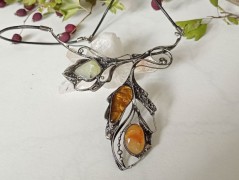 Korálková lilie - vínová