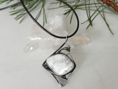 Korálková lilie - vínová