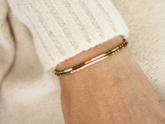 Zlatý korálkový náramek s perlou