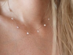 Zlatý korálkový náramek s perlou