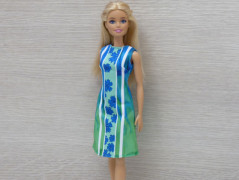 Dlouhé šaty pro Barbie