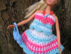 Hedvábná šála V lese.