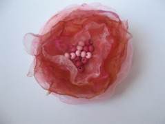 Hedvábná šála V lese.