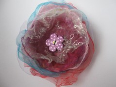 Hedvábná šála V lese.