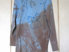 Hedvábná šála V lese.