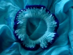 Hedvábná šála V lese.