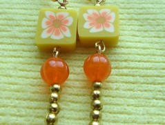 Hedvábná šála V lese.