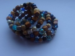 Hedvábná šála V lese.