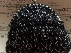 Hedvábná šála V lese.