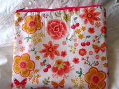 Hedvábná šála V lese.