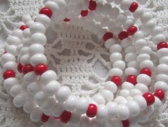 Hedvábná šála V lese.