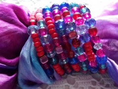 Hedvábná šála V lese.