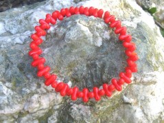 Hedvábná šála V lese.