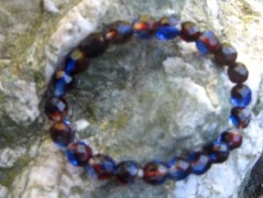 Hedvábná šála V lese.