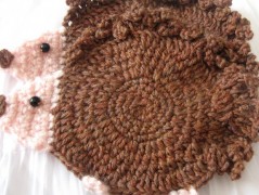 Hedvábná šála V lese.