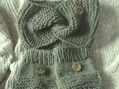 Hedvábná šála V lese.